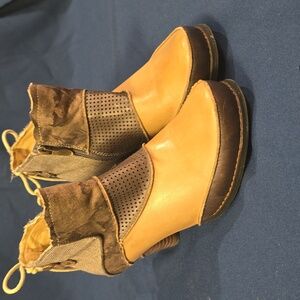 Elite by Corkys ankle boots